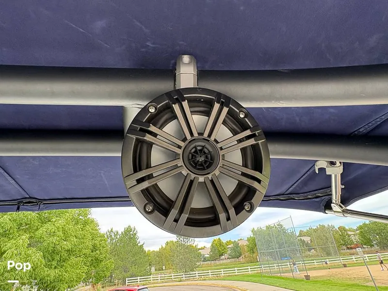 Slide: The Image of Rinker Q5 2018 - 15853119