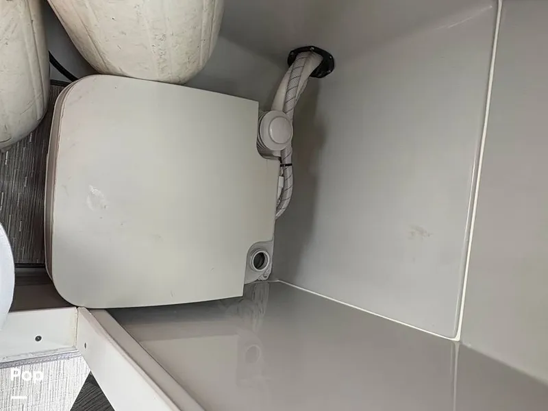 Slide: The Image of Rinker Q5 2018 - 15853122