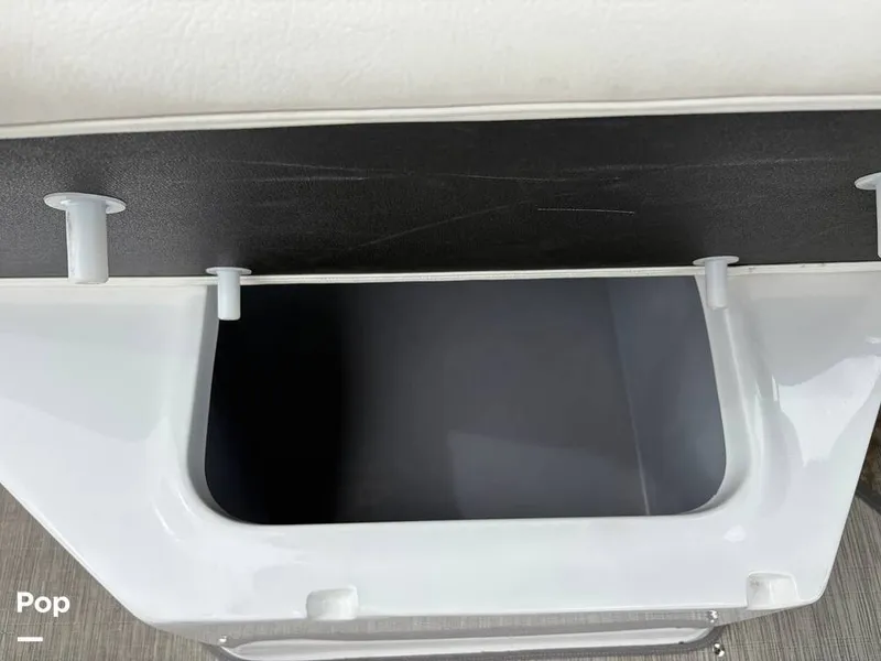 Slide: The Image of Rinker Q5 2018 - 15853128