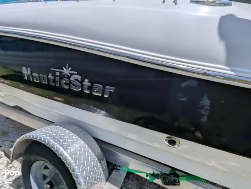 Slide: The Image of NauticStar 203DC 2016 - 15711720