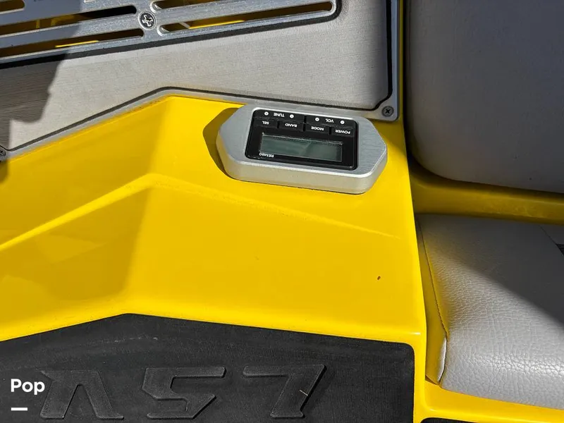 Slide: The Image of Malibu Wakesetter 25 lsv 2020 - 15819726
