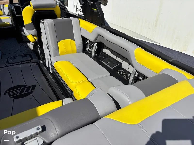 Slide: The Image of Malibu Wakesetter 25 lsv 2020 - 15819722
