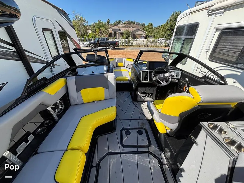 Slide: The Image of Malibu Wakesetter 25 lsv 2020 - 15819716