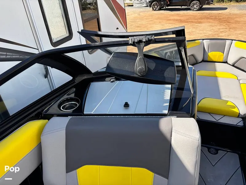 Slide: The Image of Malibu Wakesetter 25 lsv 2020 - 15819714