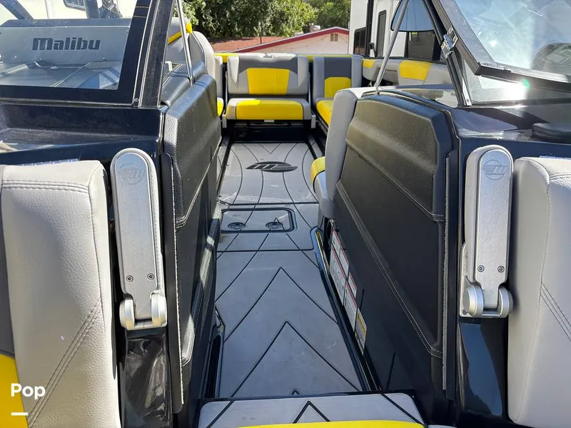 Slide: The Image of Malibu Wakesetter 25 lsv 2020 - 15819712