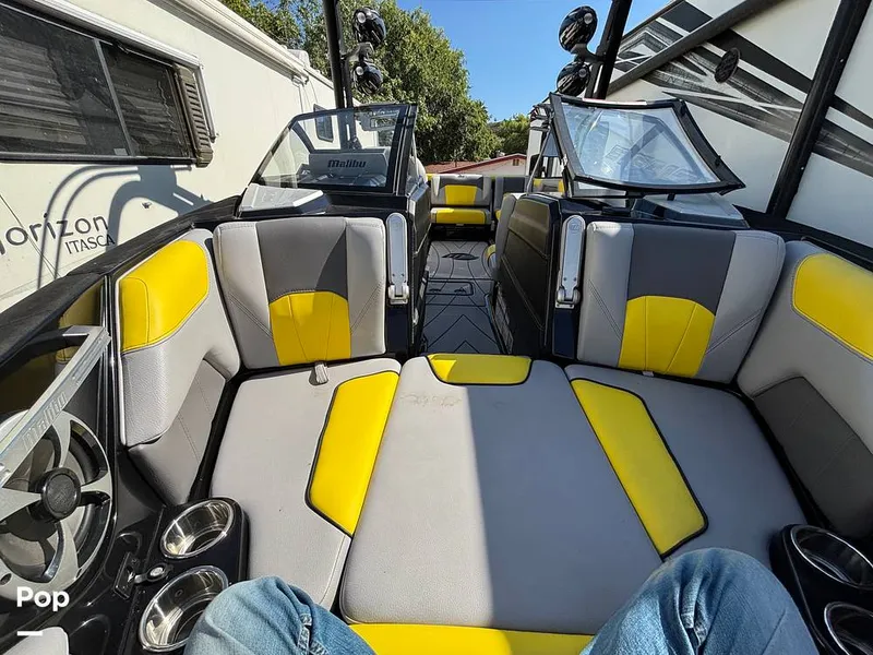 Slide: The Image of Malibu Wakesetter 25 lsv 2020 - 15819710