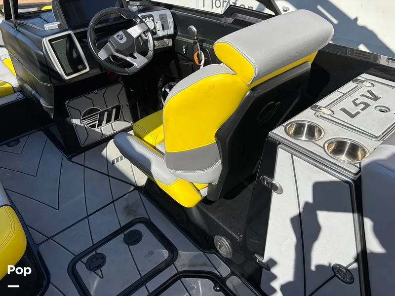 Slide: The Image of Malibu Wakesetter 25 lsv 2020 - 15819692