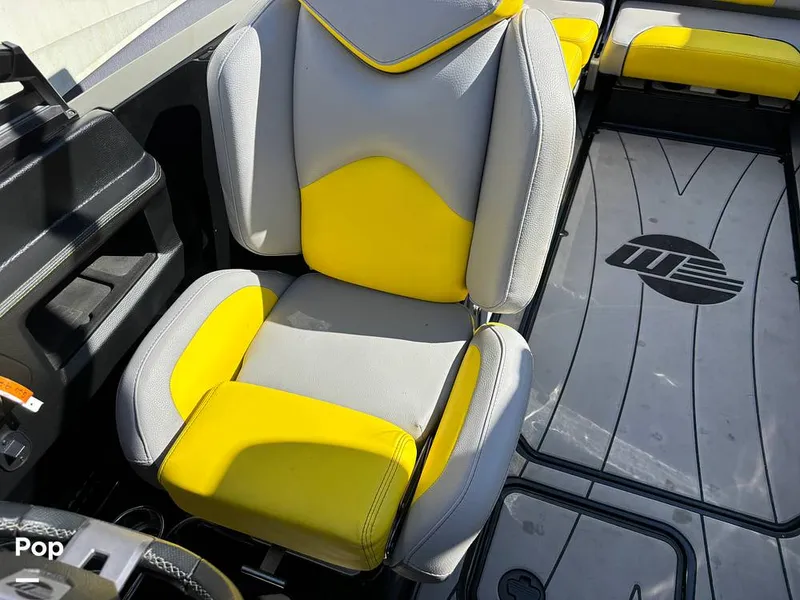Slide: The Image of Malibu Wakesetter 25 lsv 2020 - 15819691