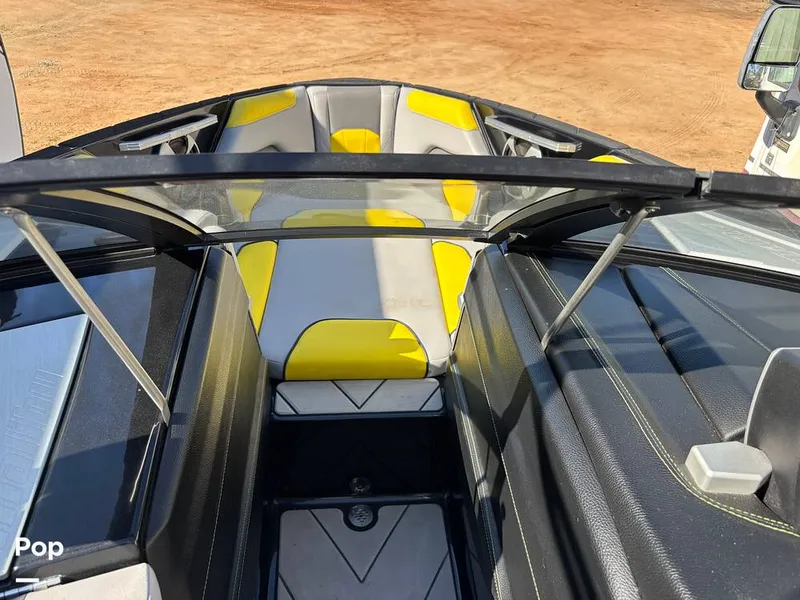 Slide: The Image of Malibu Wakesetter 25 lsv 2020 - 15819681