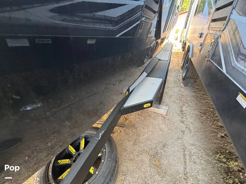 Slide: The Image of Malibu Wakesetter 25 lsv 2020 - 15819745