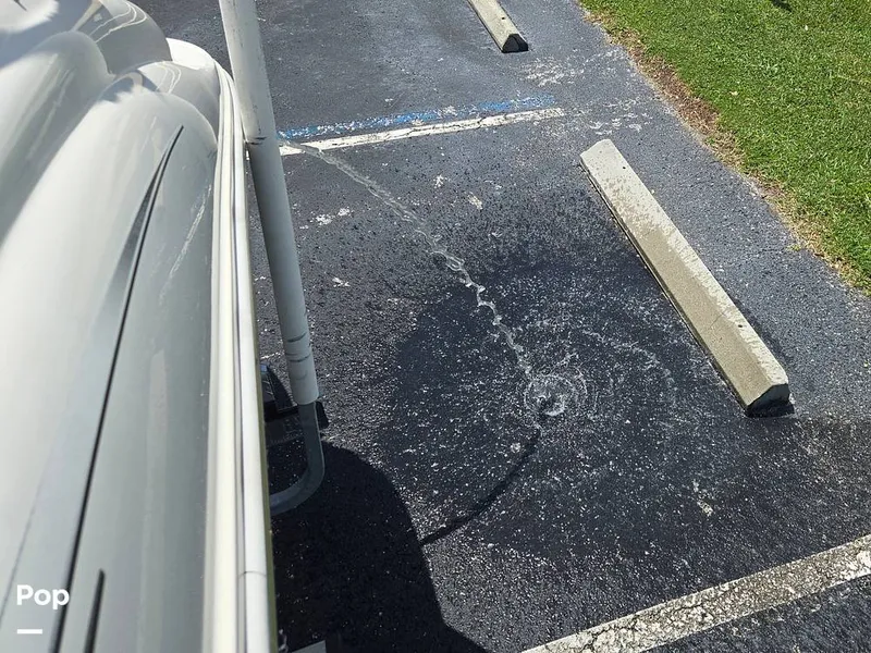 Slide: The Image of Sea Ray 240 Sundeck 2009 - 15736164