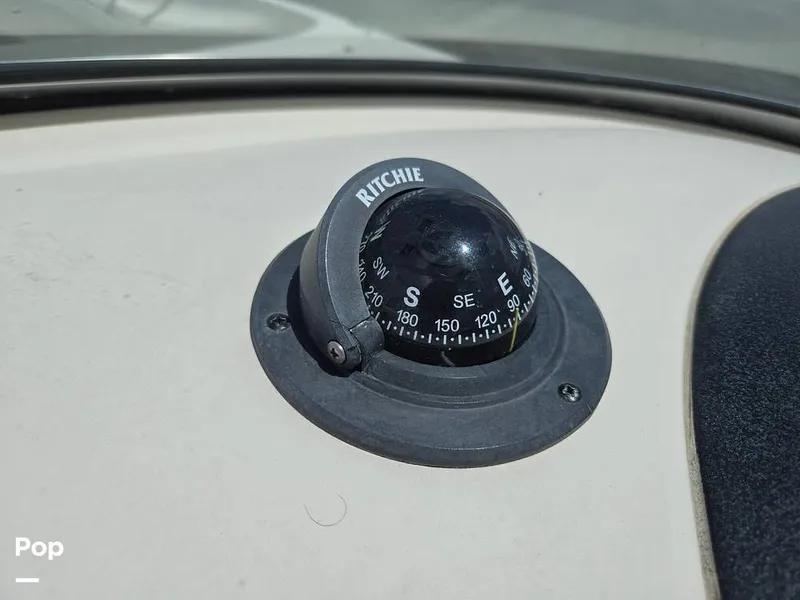 Slide: The Image of Sea Ray 240 Sundeck 2009 - 15736166