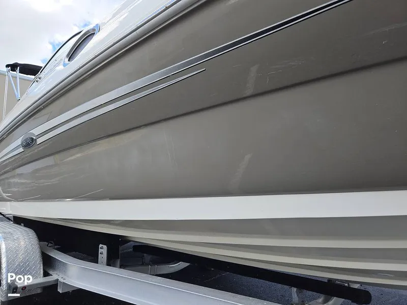 Slide: The Image of Sea Ray 240 Sundeck 2009 - 15736057