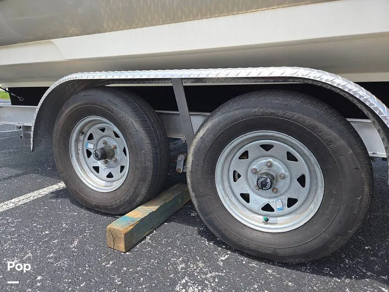 Slide: The Image of Sea Ray 240 Sundeck 2009 - 15736061