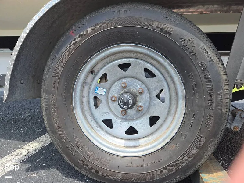 Slide: The Image of Sea Ray 240 Sundeck 2009 - 15736063