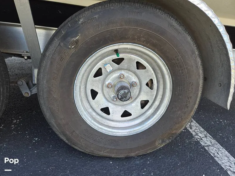 Slide: The Image of Sea Ray 240 Sundeck 2009 - 15736084