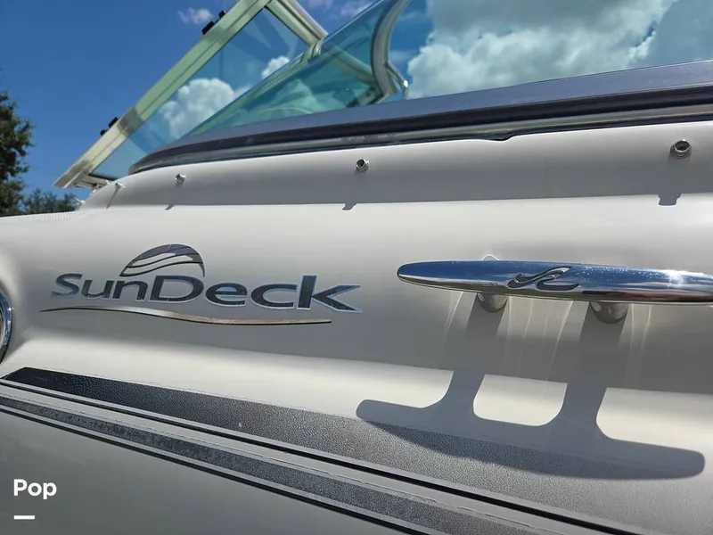 Slide: The Image of Sea Ray 240 Sundeck 2009 - 15736089