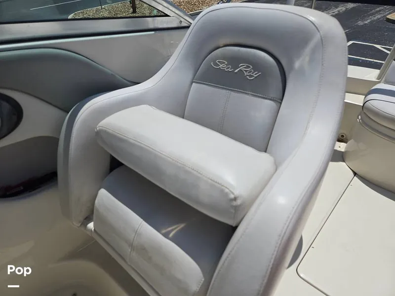 Slide: The Image of Sea Ray 240 Sundeck 2009 - 15736104