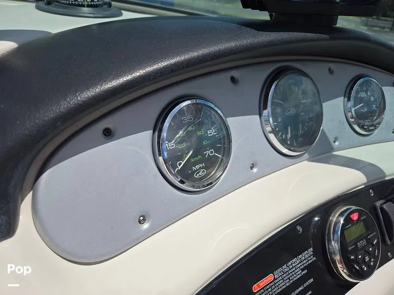 Slide: The Image of Sea Ray 240 Sundeck 2009 - 15736108