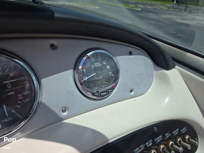 Slide: The Image of Sea Ray 240 Sundeck 2009 - 15736110