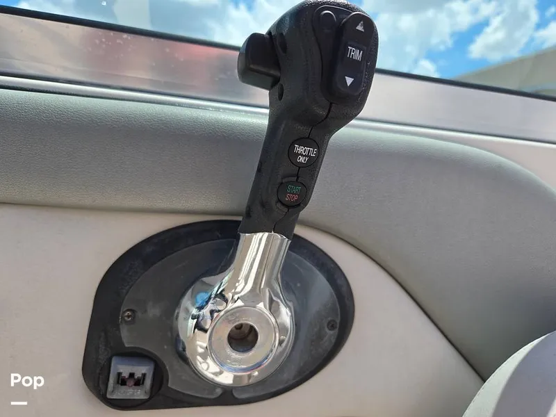 Slide: The Image of Sea Ray 240 Sundeck 2009 - 15736116