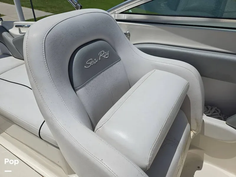 Slide: The Image of Sea Ray 240 Sundeck 2009 - 15736119