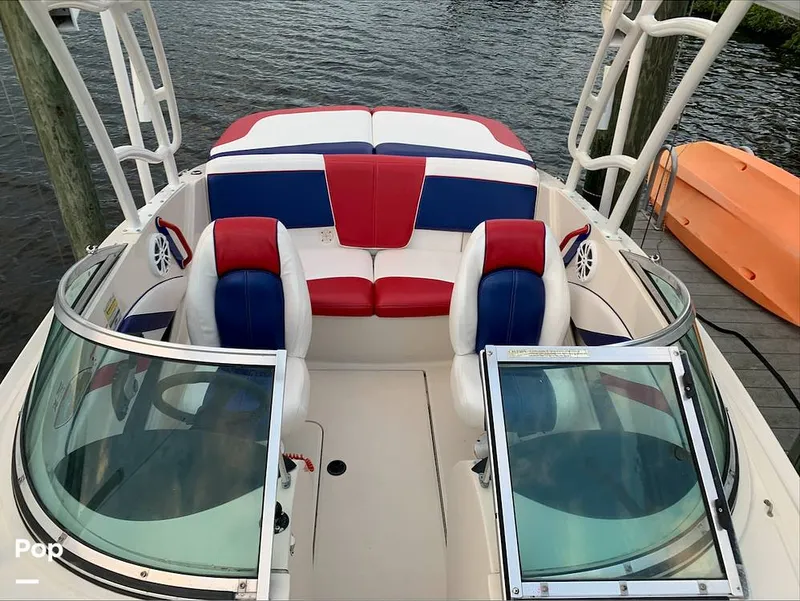 Slide: The Image of Sea Ray 185 Sport 2007 - 15694510