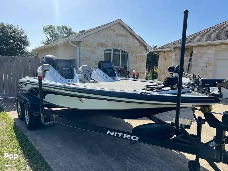 Slide: The Image of Nitro Z18 PRO 2020 - 15709255