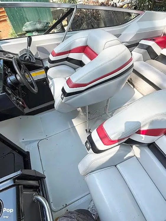 Slide: The Image of Captain's Chair - 15761902