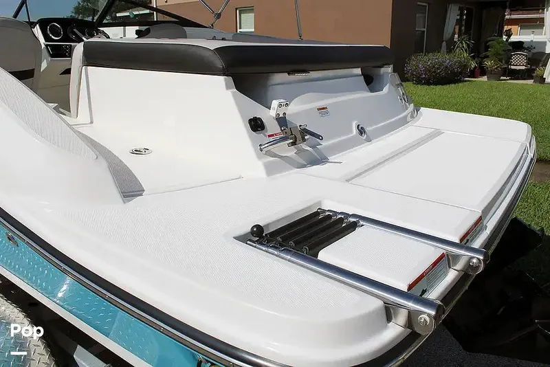 Slide: The Image of Sea Ray SPX 190 2022 - 15755508