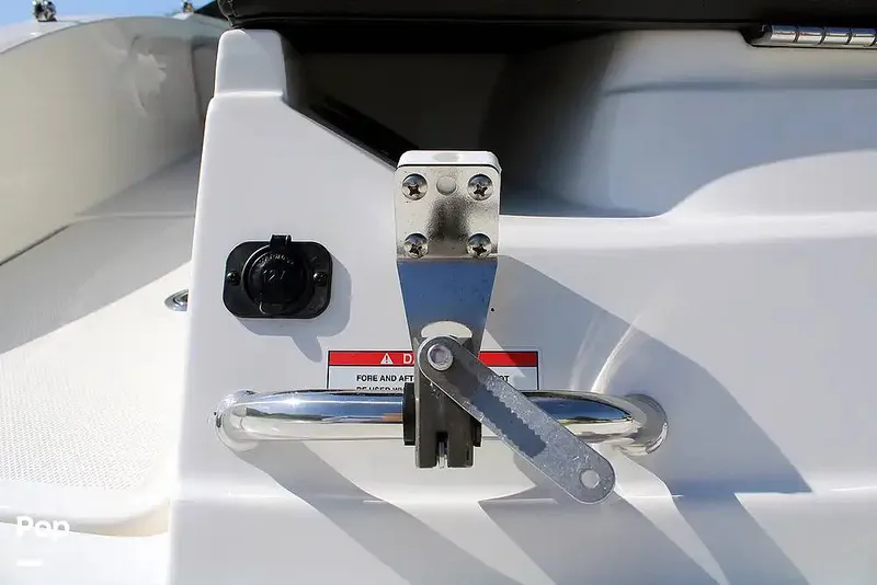 Slide: The Image of Sea Ray SPX 190 2022 - 15755516