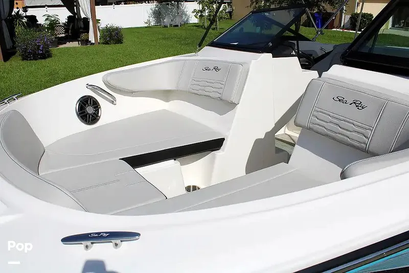 Slide: The Image of Sea Ray SPX 190 2022 - 15755527