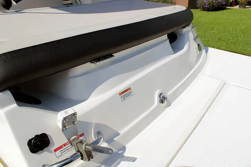 Slide: The Image of Sea Ray SPX 190 2022 - 15755534