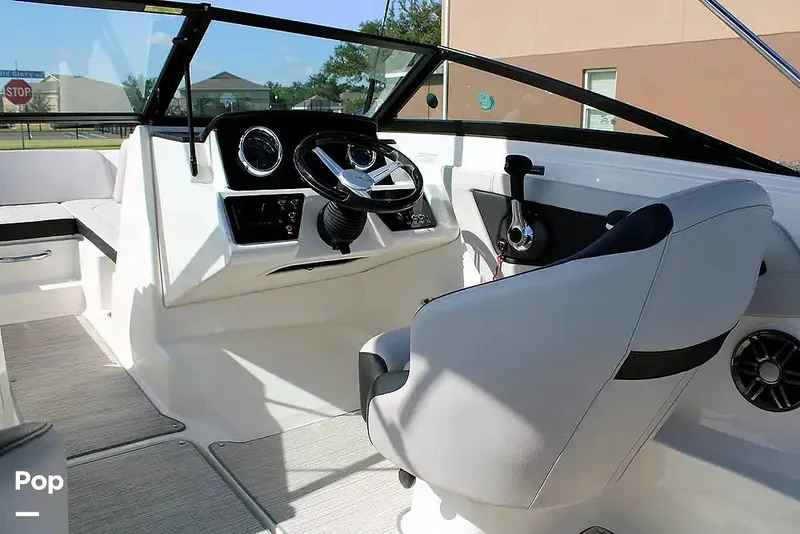 Slide: The Image of Sea Ray SPX 190 2022 - 15755541