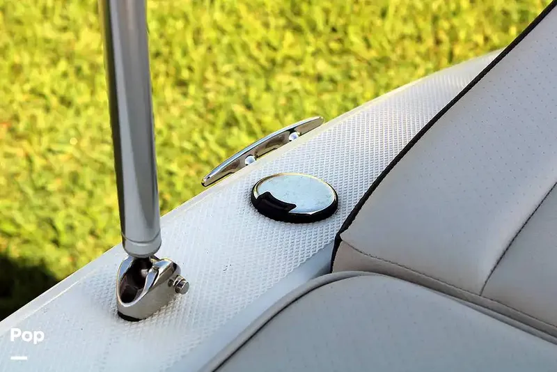 Slide: The Image of Sea Ray SPX 190 2022 - 15755578