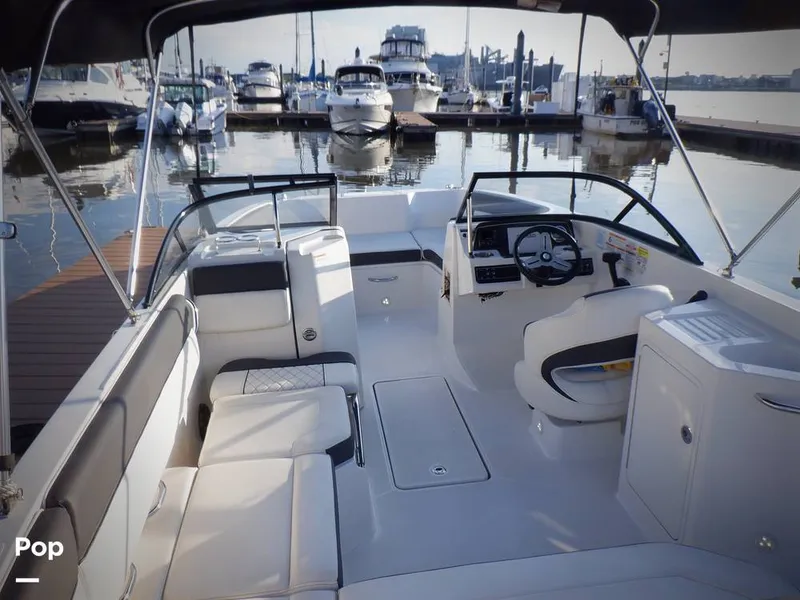 Slide: The Image of Bayliner DX 2200 2023 - 15766077