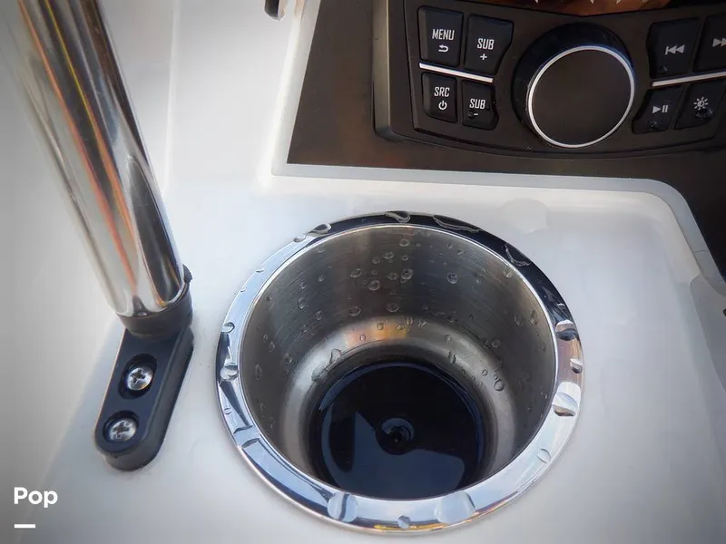 Slide: The Image of Bayliner DX 2200 2023 - 15766088