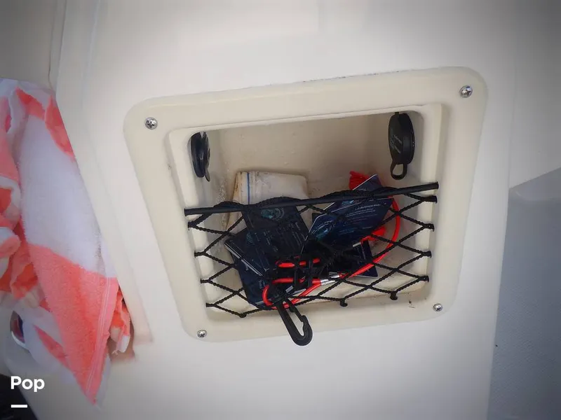 Slide: The Image of Bayliner DX 2200 2023 - 15766116