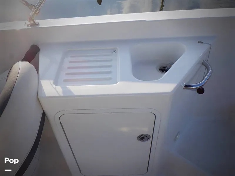 Slide: The Image of Bayliner DX 2200 2023 - 15766118