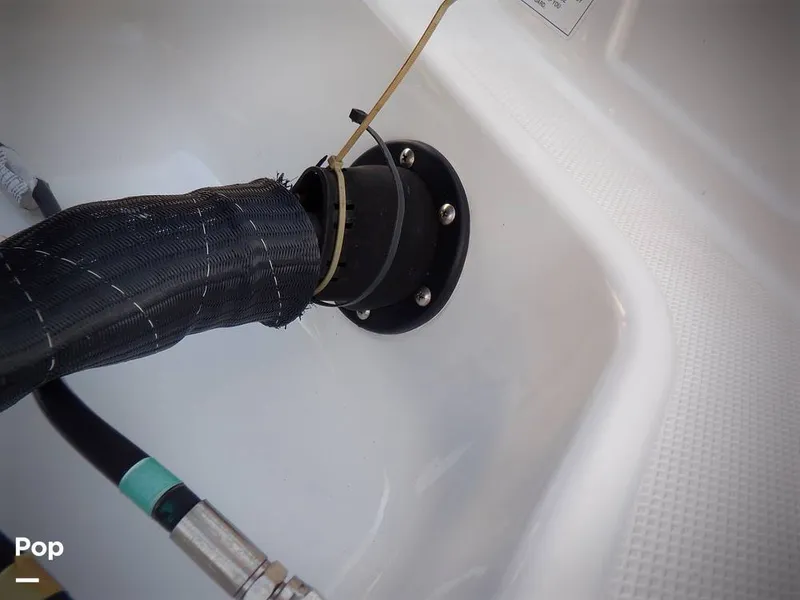 Slide: The Image of Bayliner DX 2200 2023 - 15766123