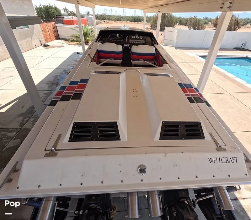 Slide: The Image of Scarab 38 KV 1988 - 15734745