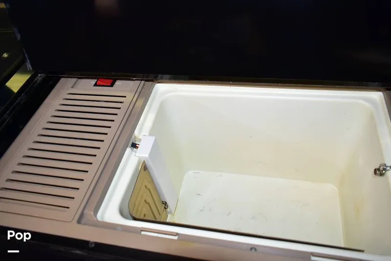 Slide: The Image of Scarab 38 KV 1988 - 15734795