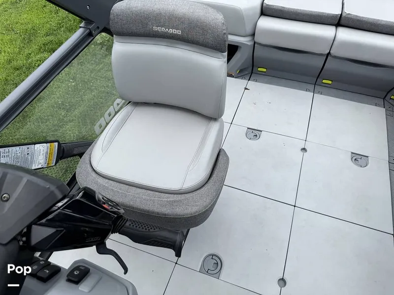 Slide: The Image of Sea-Doo Switch Cruise 21 2023 - 15733912