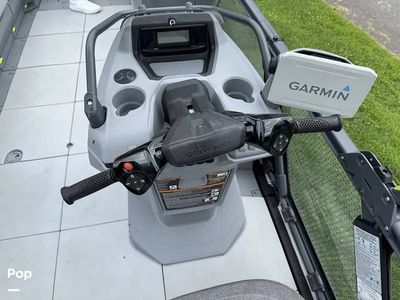 Slide: The Image of Sea-Doo Switch Cruise 21 2023 - 15733918