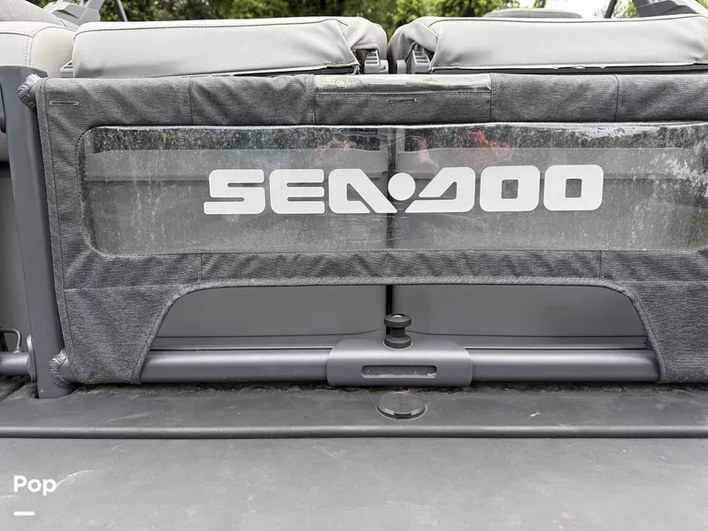 Slide: The Image of Sea-Doo Switch Cruise 21 2023 - 15733898