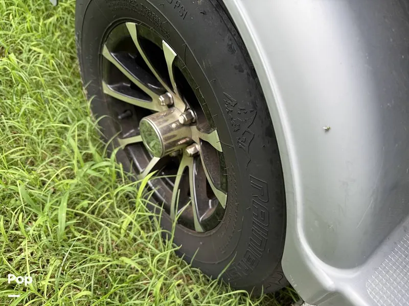 Slide: The Image of Sea-Doo Switch Cruise 21 2023 - 15733901