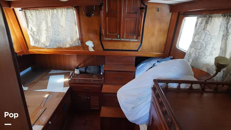 Slide: The Image of Marine Trader 34DC 1980 - 15743462