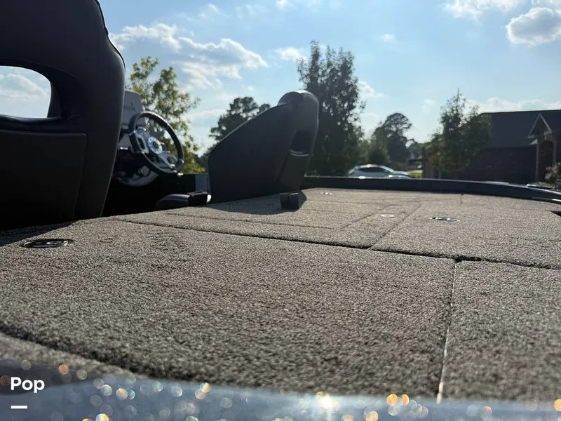 Slide: The Image of Nitro Z18 2023 - 15732121