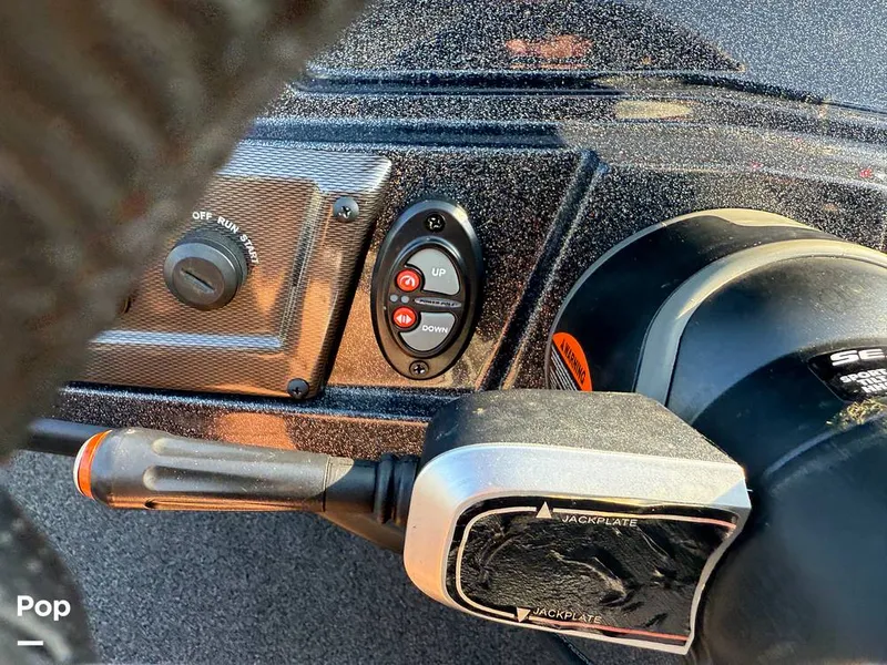 Slide: The Image of Nitro Z18 2023 - 15732180