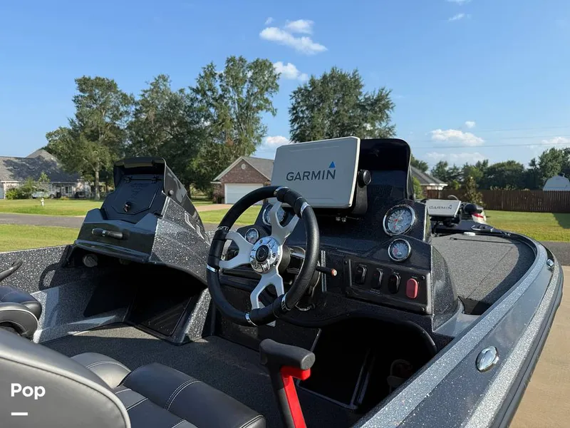 Slide: The Image of Nitro Z18 2023 - 15732133